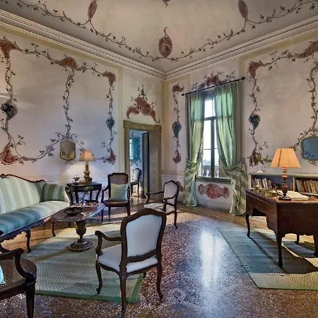 Villa Pralungo Sleeps 8 Air Con